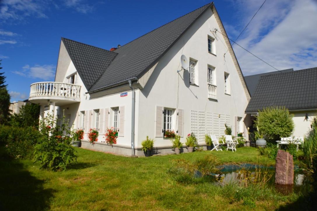 Vila Bialy Dwor Kostrzyca Exteriér fotografie